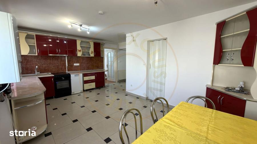 Apartament cu 3 camere decomandat, mobilat în Central