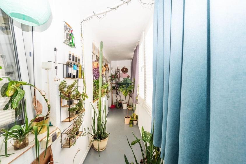 Apartament cu 3 camere semidecomandat, mobilat în Iancului