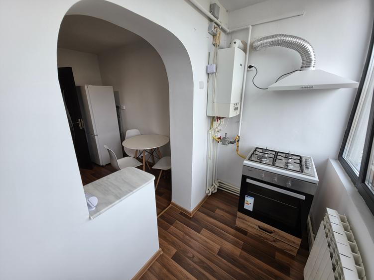 Apartament cu 2 camere decomandat în Faleza Nord