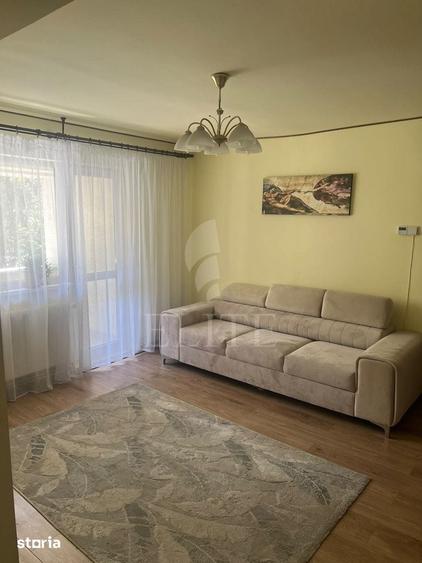 Apartament cu 3 camere semidecomandat în Grigorescu