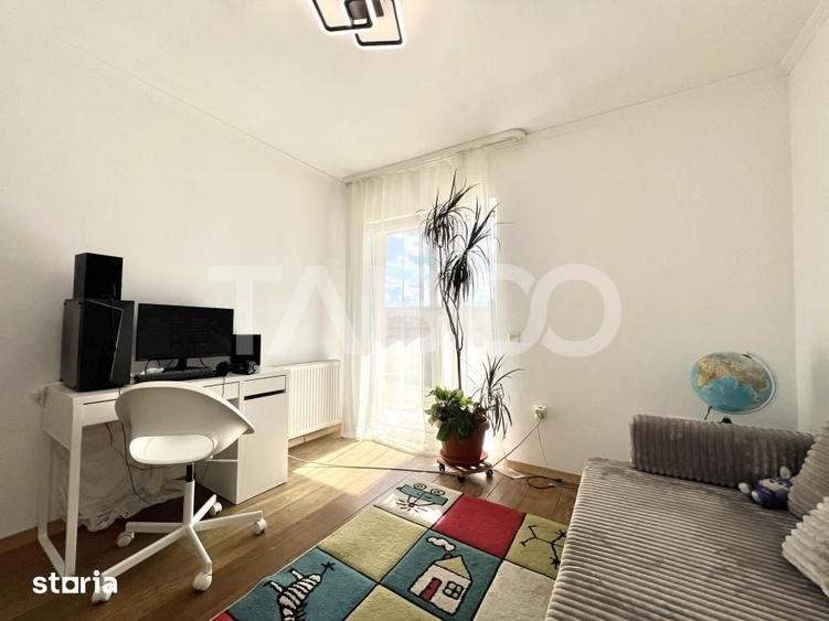 Apartament cu 4 camere semidecomandat în Bulgaria