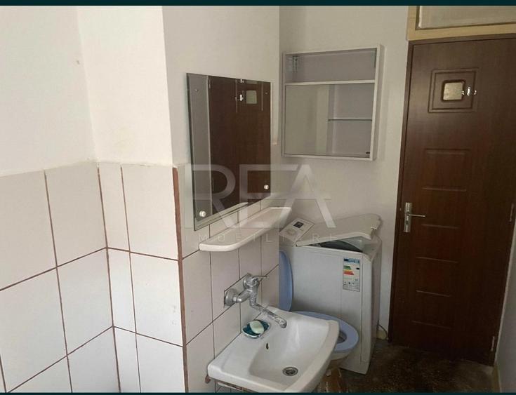 Garsonieră decomandată, mobilată în Lujerului