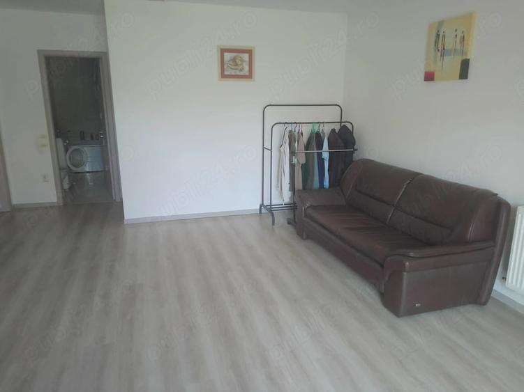 Casă cu Teren 300 Mp în Malu Mare