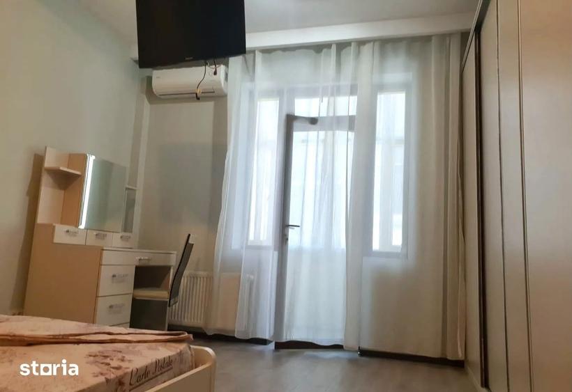 Apartament cu 3 camere decomandat în Grivița