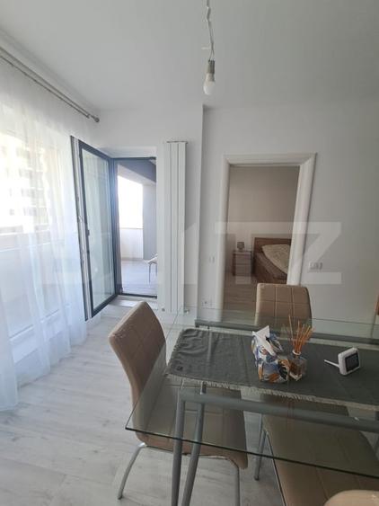 Apartament cu 2 camere decomandat, mobilat în Tractorul