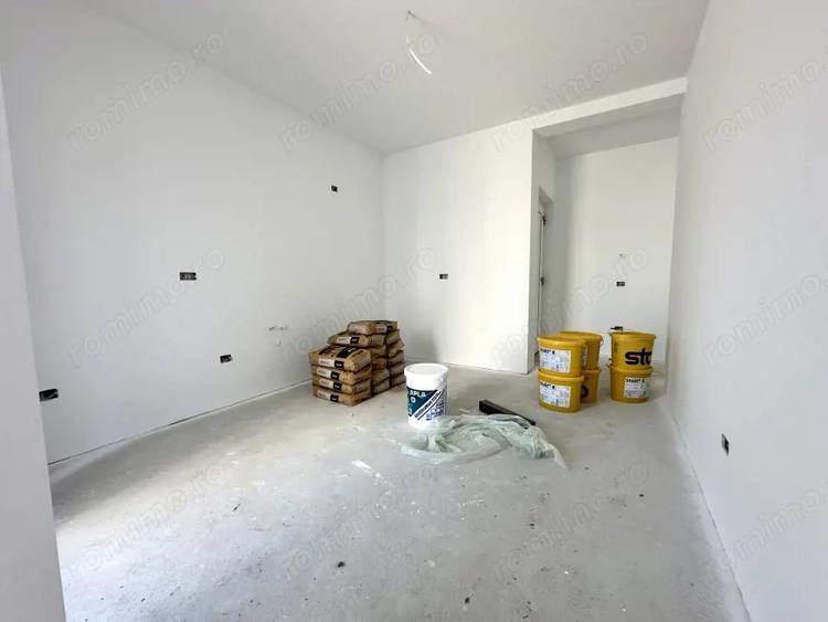 Casă cu 4 camere cu Teren 238 Mp în Giarmata