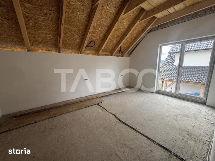 Casă cu 4 camere cu Teren 119 Mp în Central