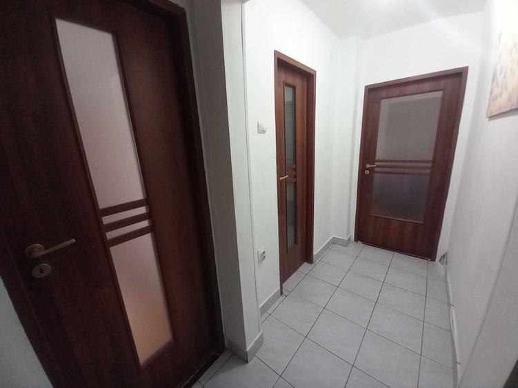 Apartament cu 3 camere semidecomandat în Fortuna