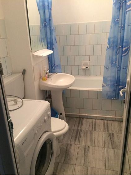 Garsonieră decomandată în Central