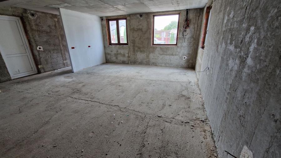 Casă cu 4 camere în Bartolomeu
