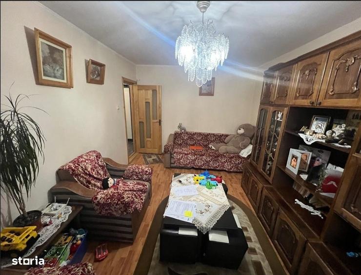 Apartament cu 2 camere decomandat în Nicolina