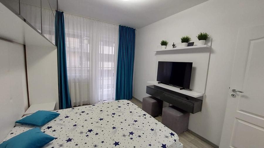 Apartament cu 2 camere decomandat în Runcu