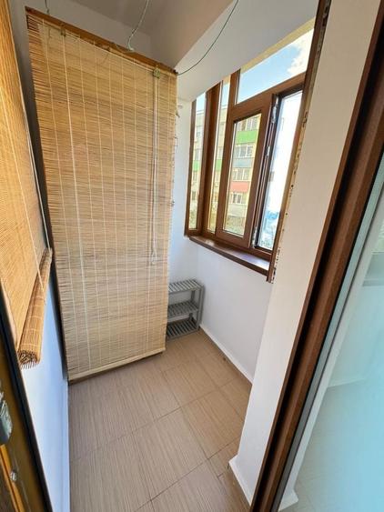 Apartament cu 2 camere decomandat în Berceni