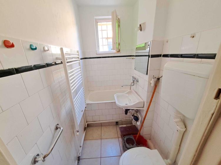 Apartament cu 2 camere semidecomandat în Ultracentral