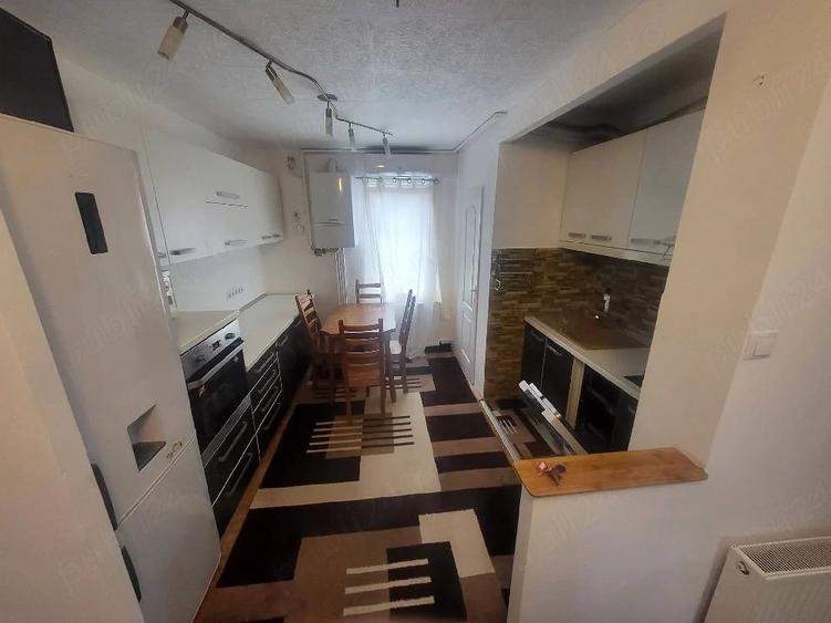 Apartament cu 3 camere decomandat în Unirii