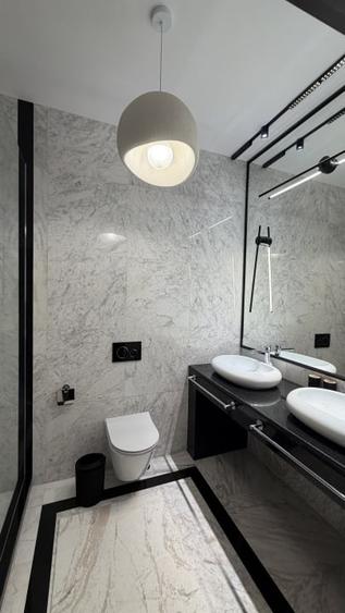 Apartament cu 4 camere semidecomandat în Herăstrău