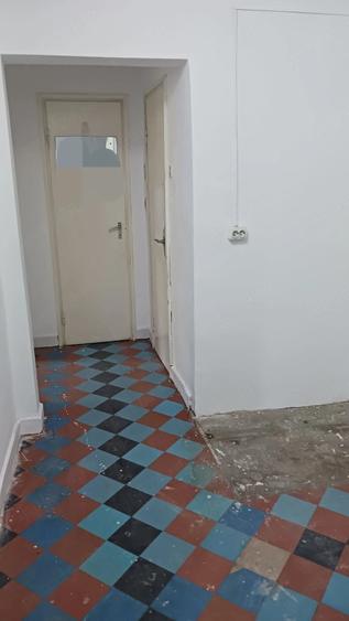 De vanzare apartament cu doua camere decomandate in Calea Sagului - 4