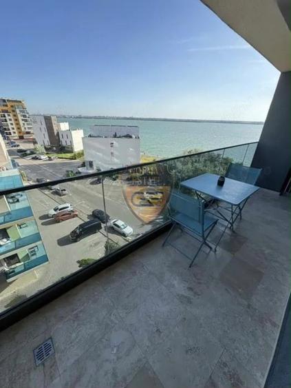 Apartament cu 2 camere semidecomandat, mobilat în Central