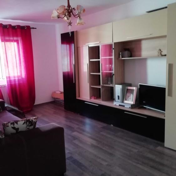 Apartament cu 2 camere decomandat în Sud