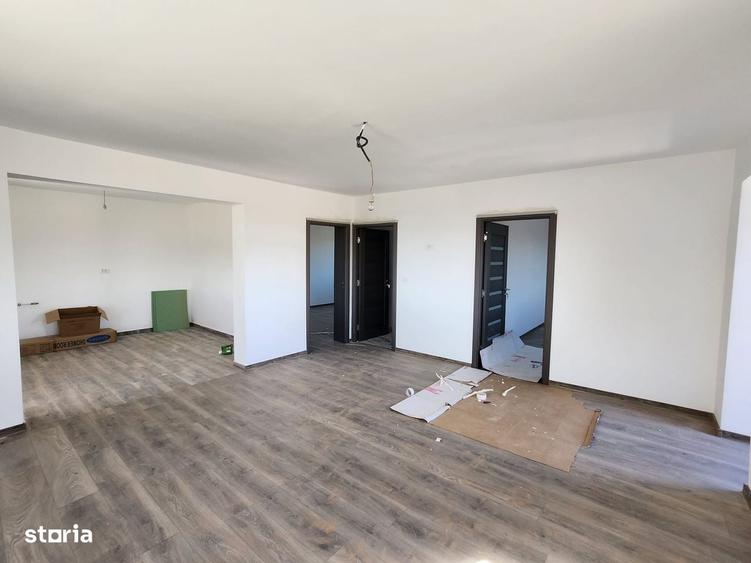 Casă cu 3 camere în Mărgineni