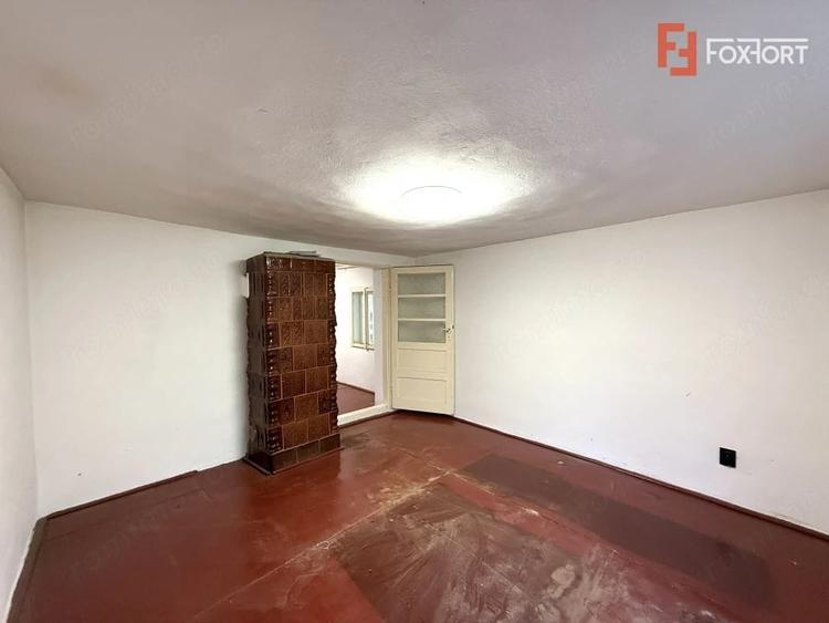 Casă cu 4 camere cu Teren 430 Mp în Plopi