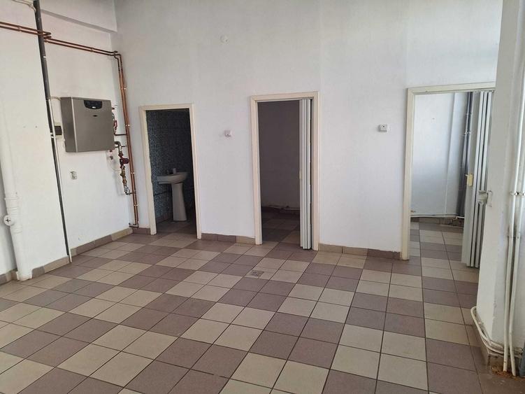 Spațiu comercial, de 140 mp, în Central