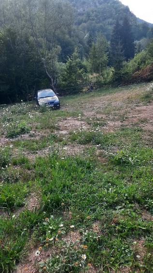 Teren de 3768 mp, în Uric