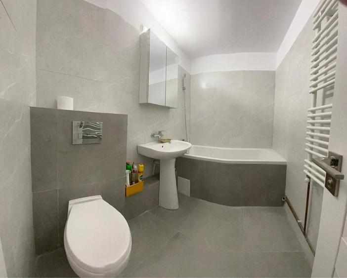 Apartament cu 2 camere decomandat în Aviației