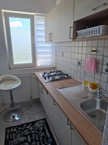 Inchriez apartament 2 camere zona Dacia - 2