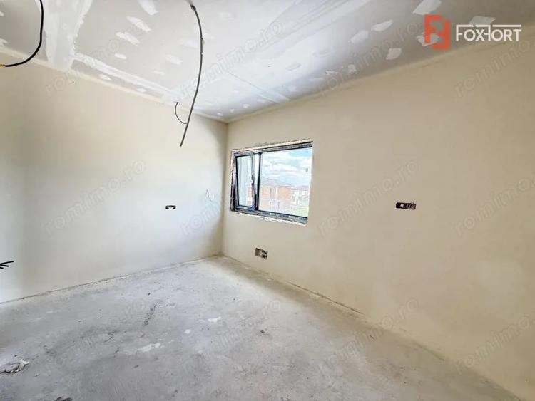 Casă cu 3 camere cu Teren 247 Mp în Săcălaz