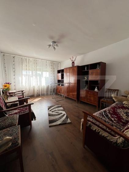 Apartament cu 2 camere, decomandat, zona Micro 3 - 7