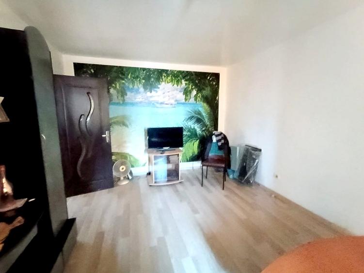 Apartament cu 3 camere decomandat în Tomis Nord