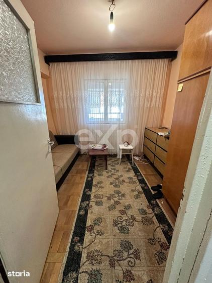 Apartament cu 4 camere, mobilat în Central