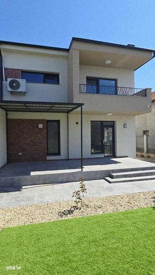 Casă cu 3 camere cu Teren 340 Mp în Central