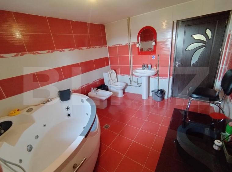 Casă individuală cu 5 camere cu Canalizare în Romanești