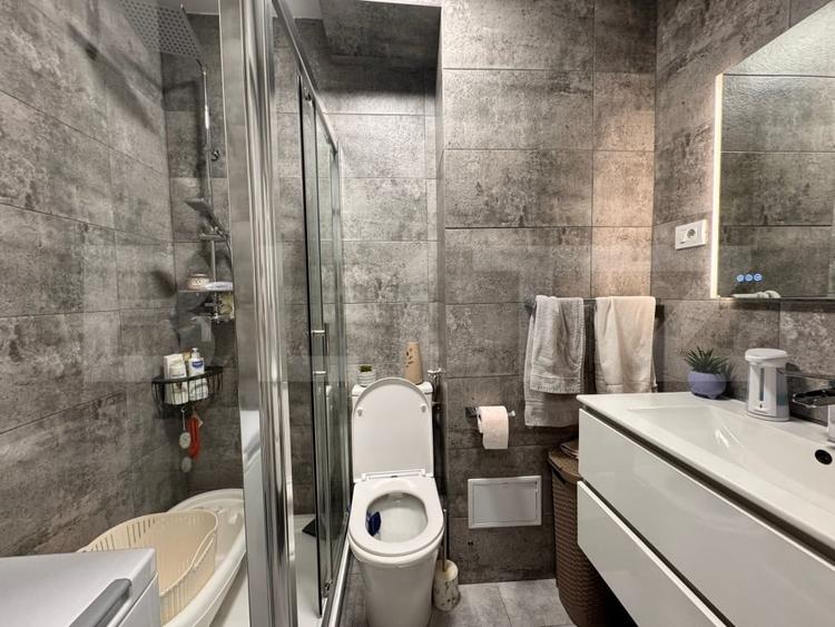 Apartament de 2 camere, etaj intermediar, zona Podu Ros - 6
