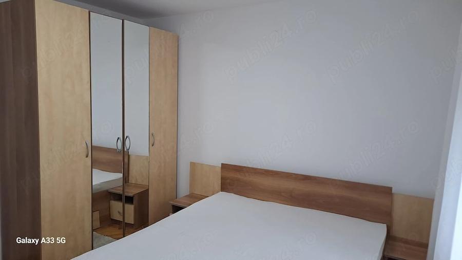 Apartament cu 3 camere decomandat în Iosia