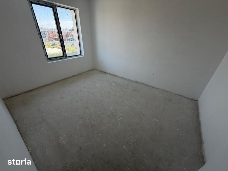 Casă cu 4 camere cu Teren 250 Mp în Cornetu