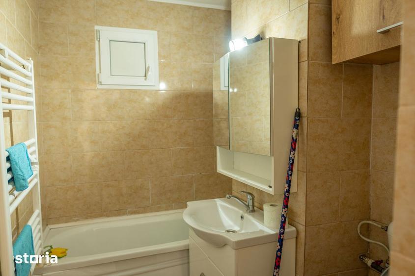 Apartament cu 2 camere semidecomandat, mobilat în Republicii