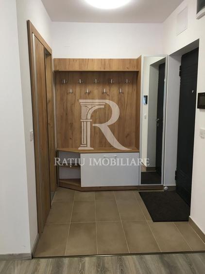 Apartament cu 2 camere semidecomandat, mobilat în Nufărul