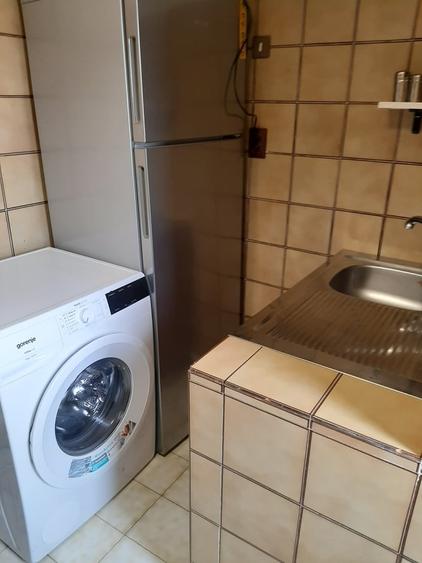 Garsonieră decomandată în Central