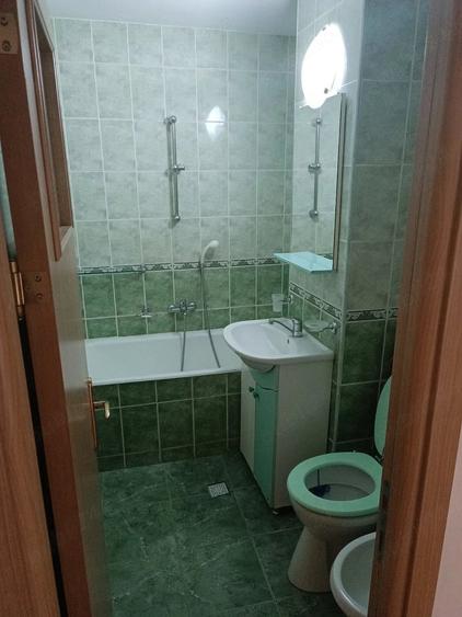 Apartament cu 2 camere decomandat în Bucovina