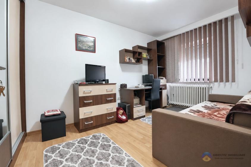 Apartament cu 2 camere semidecomandat în Precista