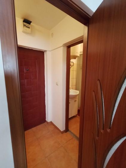 Garsonieră semidecomandată în Calea Severinului