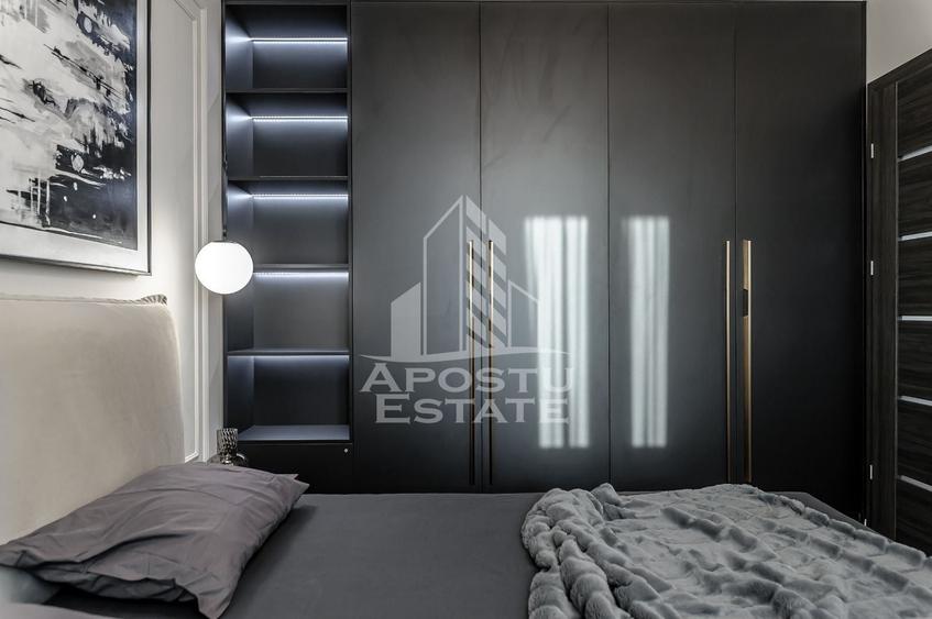 Apartament cu 3 camere decomandat, mobilat în Polivalentă