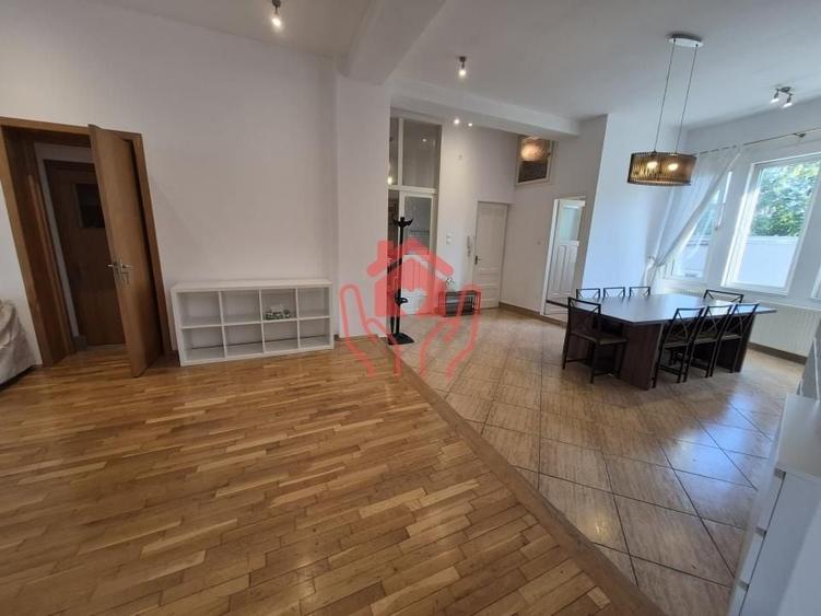 Apartament cu 4 camere semidecomandat, mobilat în P-ța Dorobanți