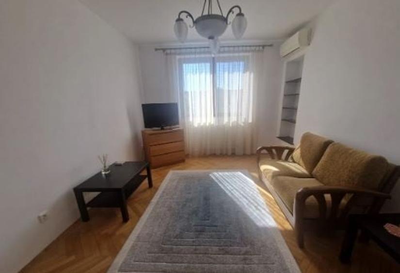 Apartament cu 2 camere semidecomandat, mobilat în Cotroceni