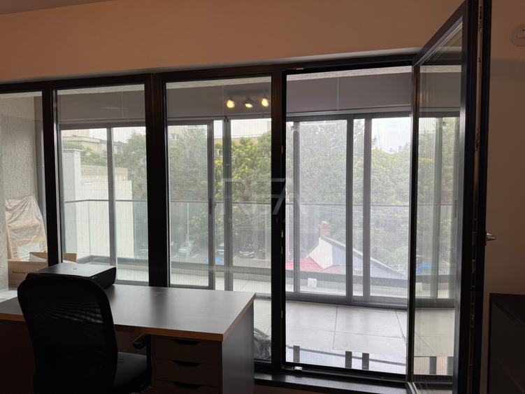 Apartament cu 3 camere decomandat, mobilat în Vitan