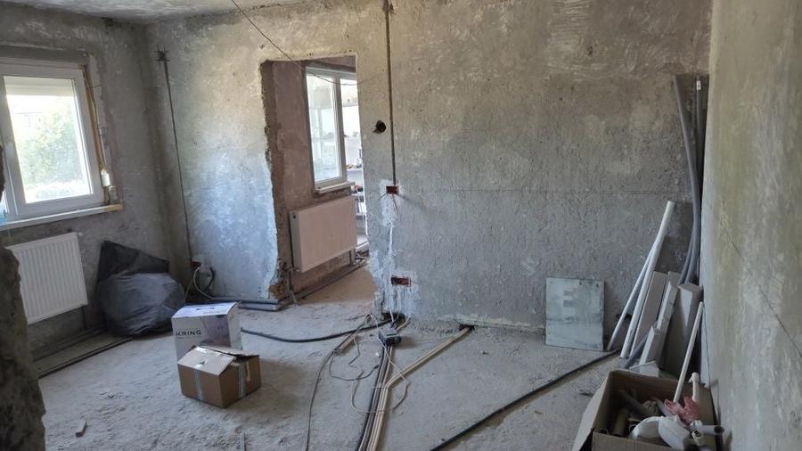 Apartament cu 2 camere nedecomandat în Est