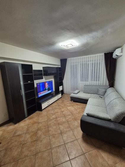 Apartament cu 2 camere decomandat în Spitalul Județean
